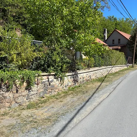 Se Zahradkou * Zbecno